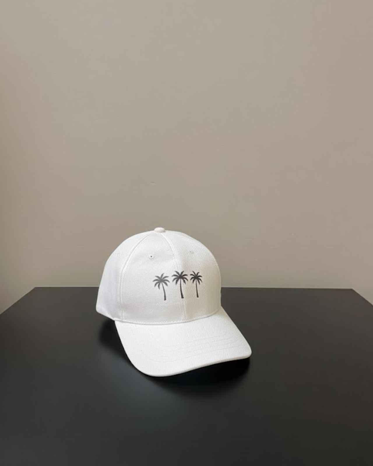 Palm Trees p-cap - White